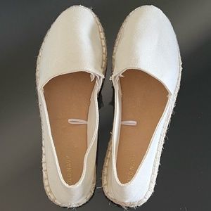 Old Navy Canvas Espadrille Flats White size11